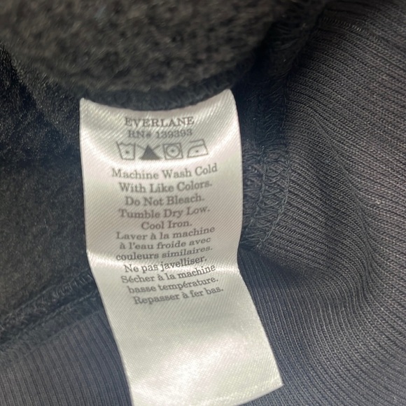 NWT Everlane XS, S The ReNew Fleece Oversized Crew Black Teddy Sweatshirt - Picture 3 of 9